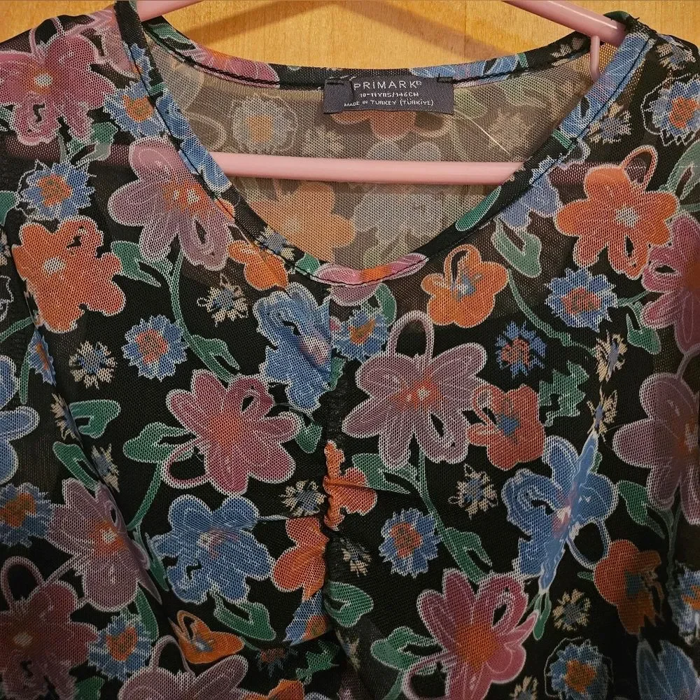 Primark v-neck floral see through girls top 10-11 Years *